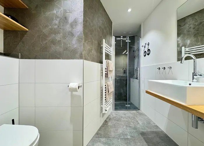 Wilhelms Boutique - Altstadt * 弗赖堡